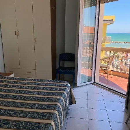Acapvlco Hotel 3*